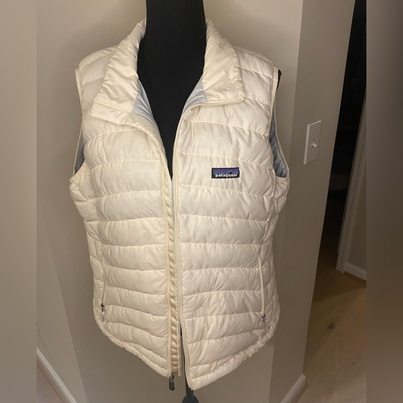 Patagonia Jackets & Blazers - Patagonia size XL White Birch puffer vest goosedown